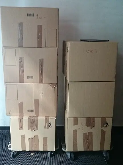 transportista con furgoneta